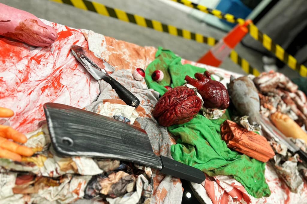 THT Seasonal Decoration Halloween Crime Scene 015