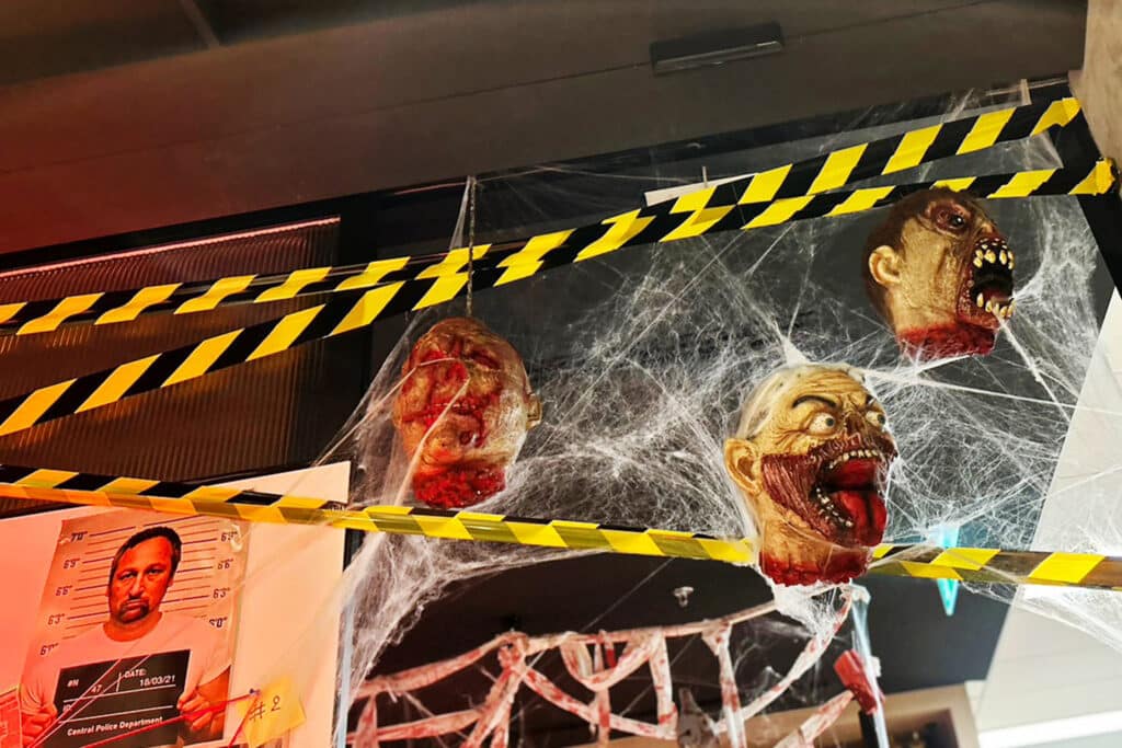 THT Seasonal Decoration Halloween Crime Scene 016