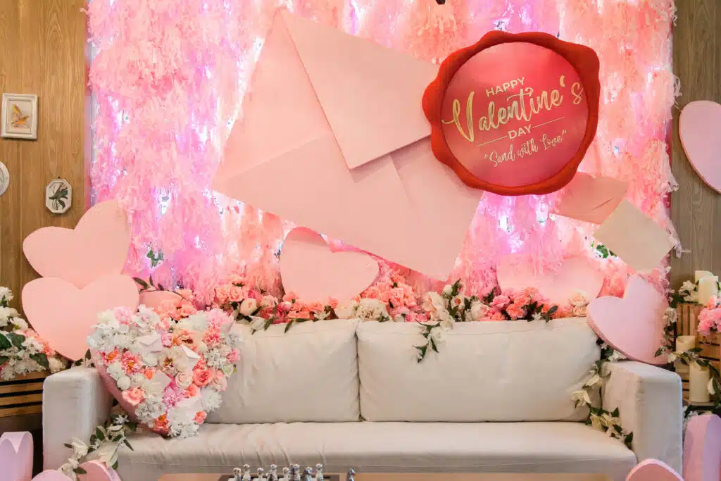 THT Seasonal Decoration Valentine Sending Love 002
