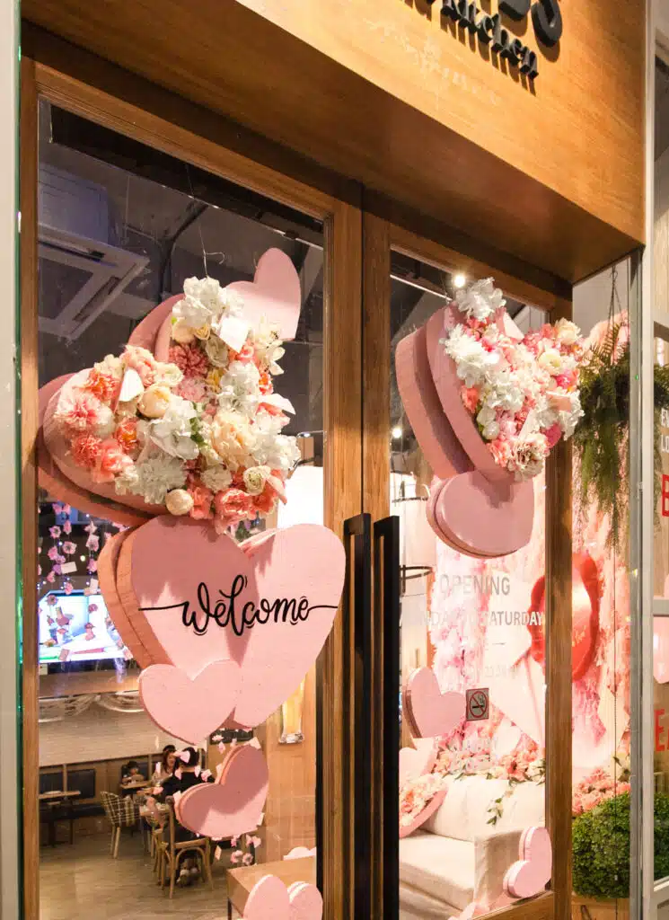 THT Seasonal Decoration Valentine Sending Love 012
