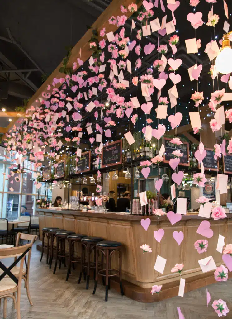 THT Seasonal Decoration Valentine Sending Love 022