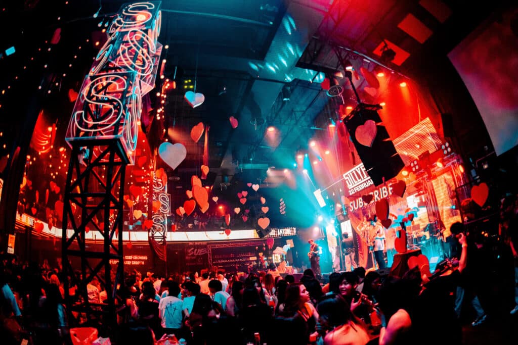 ตกแต่งร้านอาหาร บาร์ หรือผับอย่างมืออาชีพ ด้วยทีม Interior & Event Expert จาก THEMEchitect 17 นักออกแบบร้านให้มี Theme & Signature