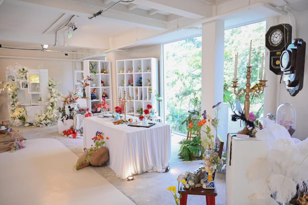 Interior Props Set by THEMEChitect : เติมเต็มทุกพื้นที่ให้สมบูรณ์แบบ 31 2025 04 05 GUMP CROSS 128