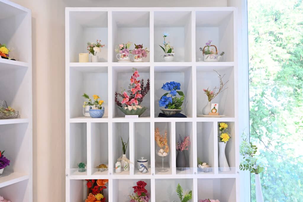 Interior Props Set by THEMEChitect : เติมเต็มทุกพื้นที่ให้สมบูรณ์แบบ 32 2025 04 05 GUMP CROSS 156