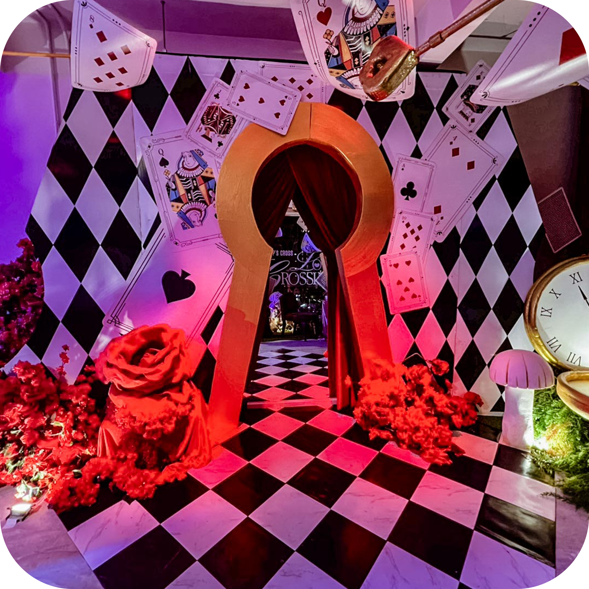 THEMES 3 ALICE IN WONDERLAND cover tht